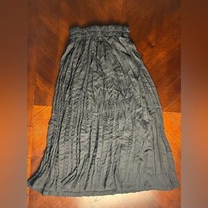 BASEMENT Chic Black A-Line Skirt one size